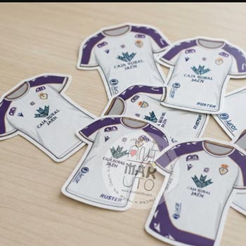 camiseta local pegatina real jaen